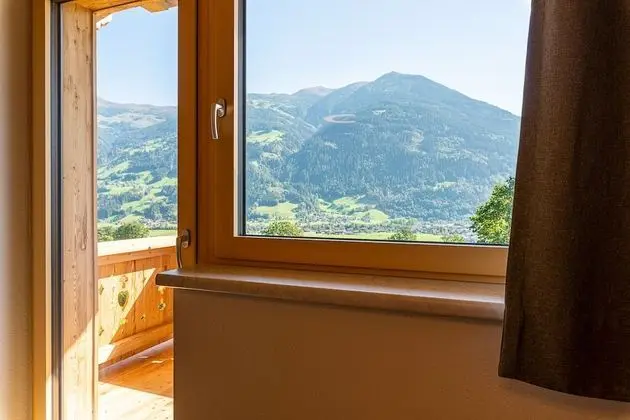 Standard Tek Büyük Yataklı Oda, 1 Büyük (Queen) Boy Yatak, Dağ Manzaralı, Bahçeli