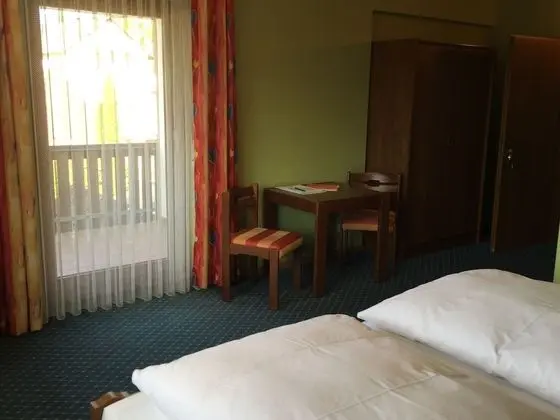 Standard Tek Büyük Yataklı Oda (Haupthaus, Gästehaus)