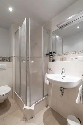 Comfort Tek Büyük Yataklı Oda, Özel Banyo