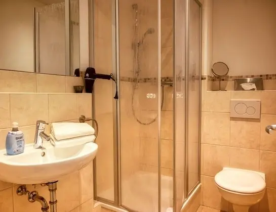 Comfort Tek Büyük Yataklı Oda, Özel Banyo