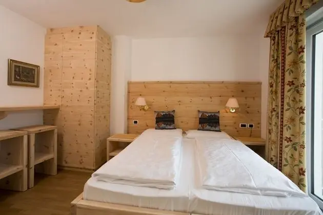 Tek Büyük veya İki Ayrı Yataklı Oda