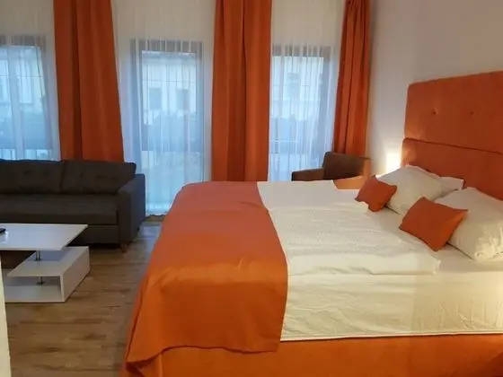 Tek Büyük Yataklı Oda