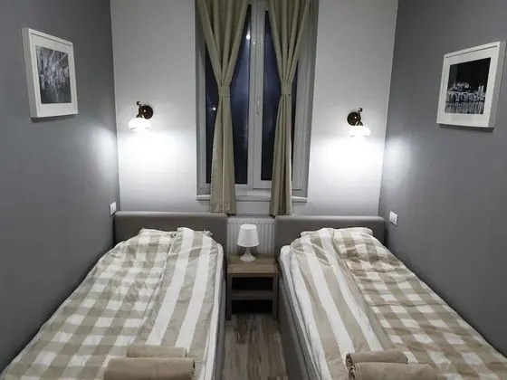 Basic İki Ayrı Yataklı Oda