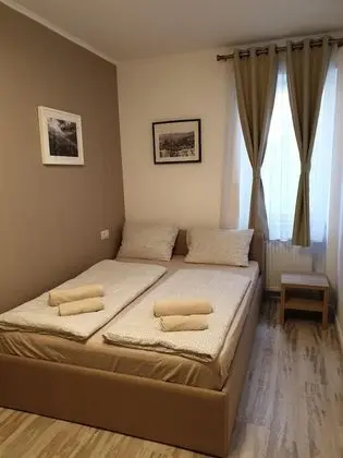 Basic Tek Büyük Yataklı Oda