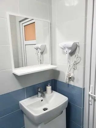 Basic Tek Büyük Yataklı Oda