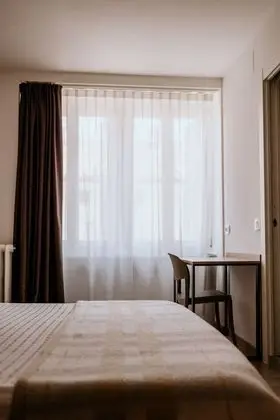 Basic Tek Büyük Yataklı Oda, Şehir Manzaralı