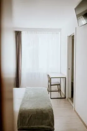 Basic Tek Büyük Yataklı Oda, Şehir Manzaralı