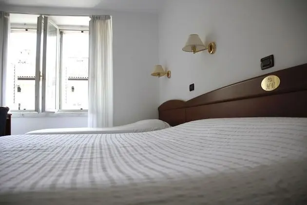 Basic Üç Kişilik Oda, Şehir Manzaralı