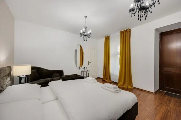 Standard Tek Büyük veya İki Ayrı Yataklı Oda