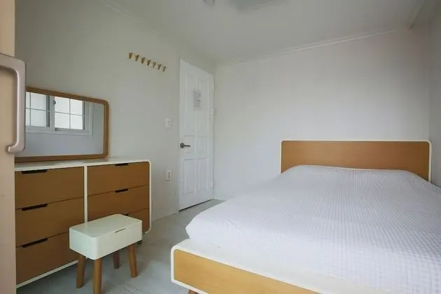 Ortak Ranzalı Oda, Ortak Banyo
