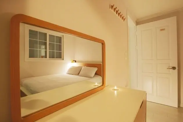Ortak Ranzalı Oda, Ortak Banyo