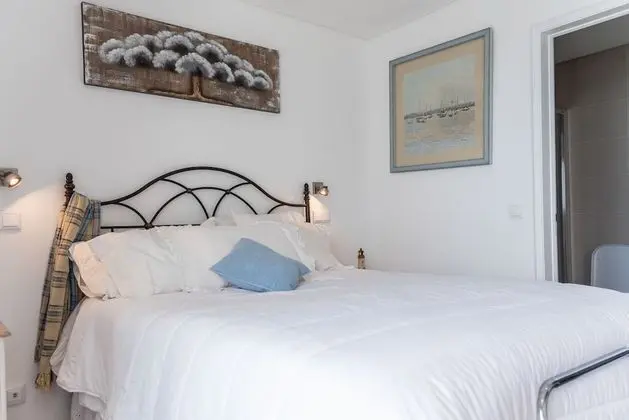 Tek Büyük Yataklı Oda, Balkon, Deniz Manzaralı