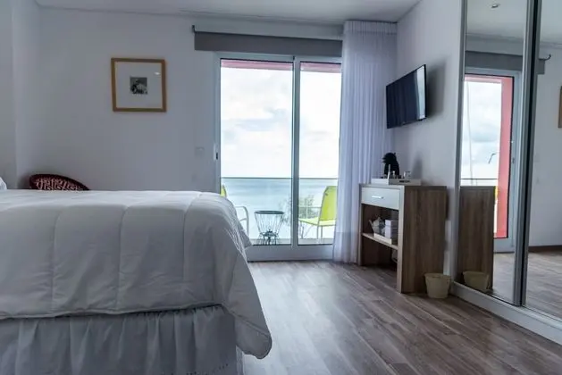 Tek Büyük Yataklı Oda, Balkon, Deniz Manzaralı