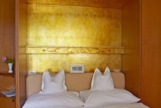 Deluxe Tek Büyük Yataklı Oda, Balkon, Ek Bina (Morgenduft)