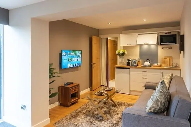 Apart Daire, Banyolu/Duşlu, Bahçe Manzaralı (Garthill Studio)