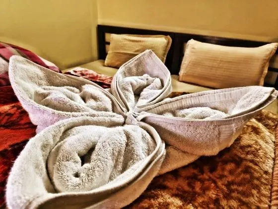 Deluxe Tek Büyük Yataklı Oda, Birden Çok Yatak, Sigara İçilmez, Bahçe Manzaralı