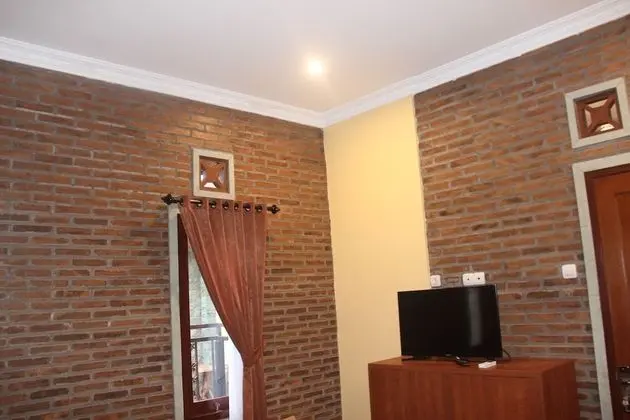 Standard Tek Büyük Yataklı Oda, Havuz Manzaralı