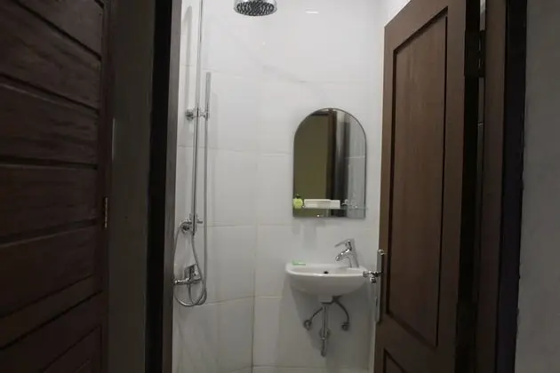 Standard Tek Büyük Yataklı Oda, Havuz Manzaralı