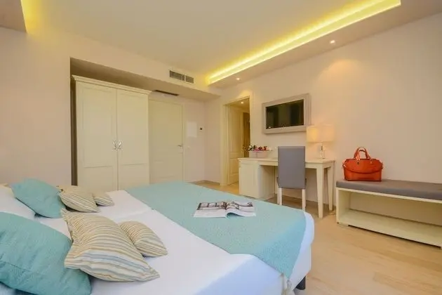 Deluxe Tek Büyük Yataklı Oda, Balkon, Göl Manzaralı