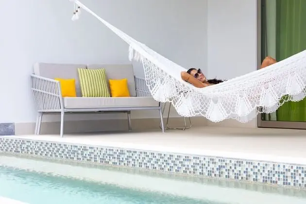 Junior Suite Swim Up - All Inclusive