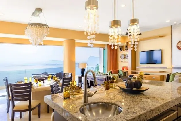 Ultra Three Bedroom Panoramic Suite