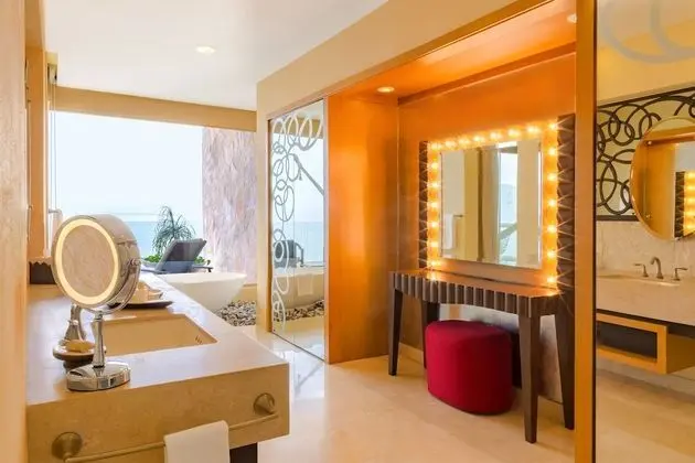 Ultra Three Bedroom Panoramic Suite