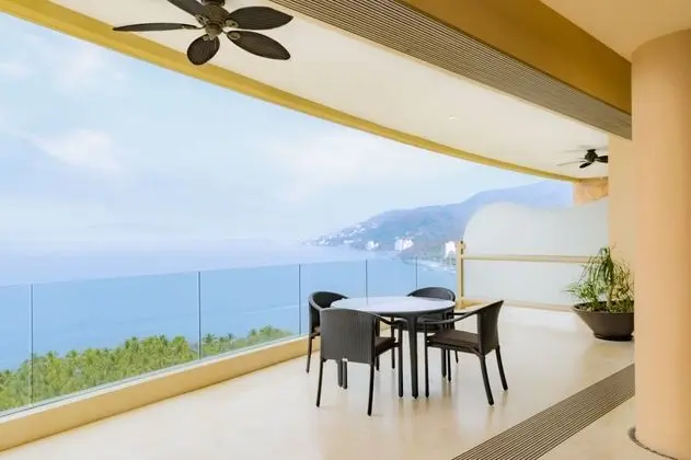 Ultra Three Bedroom Panoramic Suite