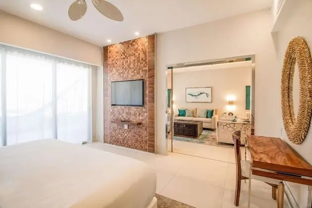 1 Bedroom Suite, 1King Bed