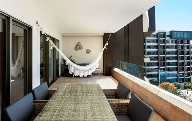 1 Bedroom Suite, 1King Bed