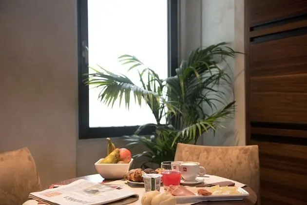 Junior Süit, 1 En Büyük (King) Boy Yatak