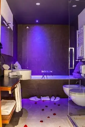 Junior Süit, 1 En Büyük (King) Boy Yatak