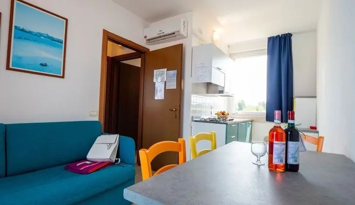 Standard Apart Daire, 2 Yatak Odası, Balkon, Bahçe Manzaralı