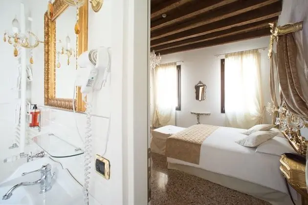 Deluxe Room with additional bed