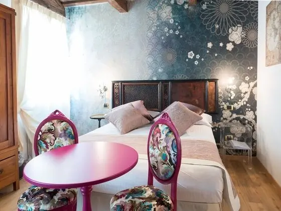 Superior Oda, Sıcak Su Küveti