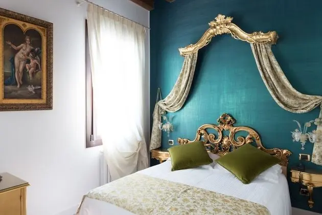 Superior Oda, Sıcak Su Küveti