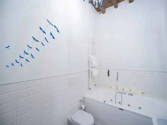 Superior Oda, Sıcak Su Küveti