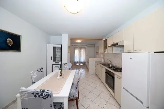 Apart Daire (Gašpe - garden terrace - A1(4+1))