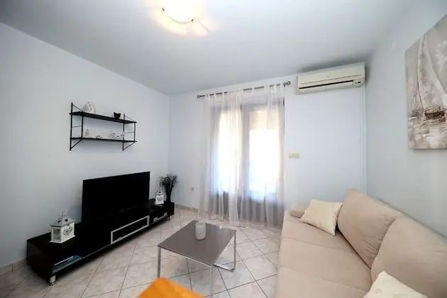 Apart Daire (Gašpe - garden terrace - A1(4+1))