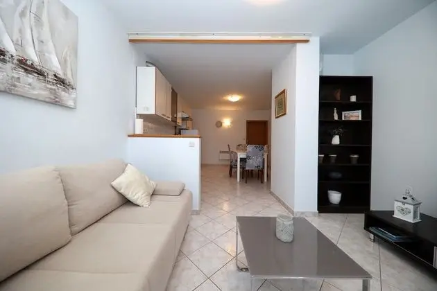 Apart Daire (Gašpe - garden terrace - A1(4+1))
