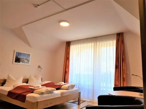 Dört Kişilik Oda, Balkon, Dağ Manzaralı