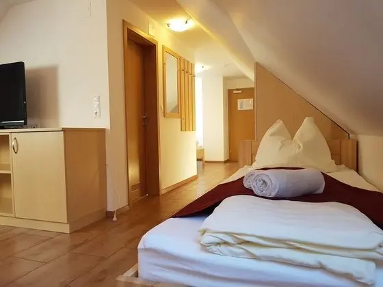 Dört Kişilik Oda, Balkon, Dağ Manzaralı
