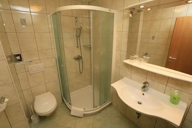 Standard Tek Büyük Yataklı Oda, Balkon, Dağ Manzaralı