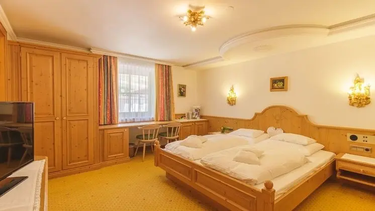 Tek Büyük Yataklı Oda