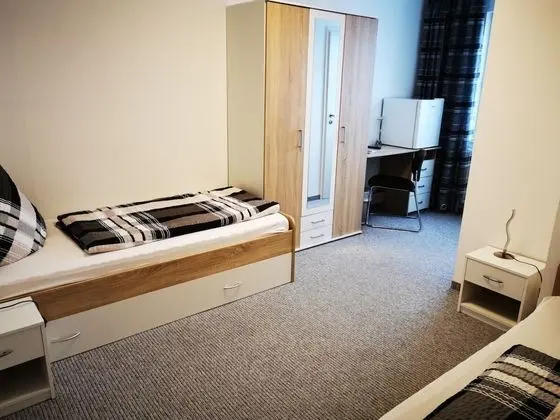 İki Ayrı Yataklı Oda, Banyolu/Duşlu