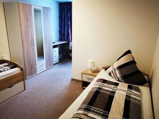 İki Ayrı Yataklı Oda, Banyolu/Duşlu