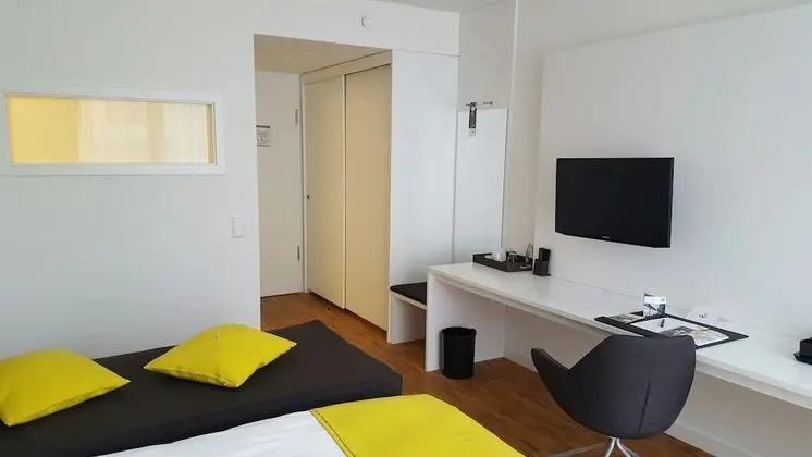 Comfort Tek Büyük veya İki Ayrı Yataklı Oda (Kitchenette on request)
