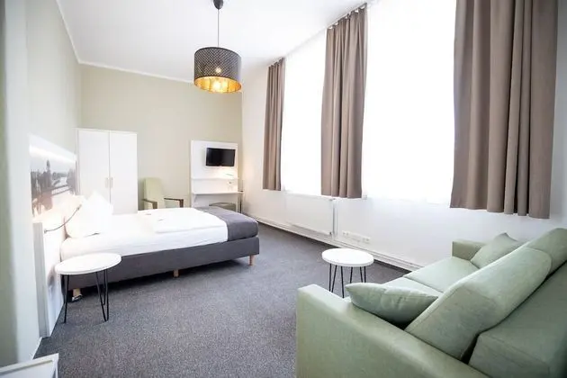 Comfort Tek Büyük Yataklı Oda