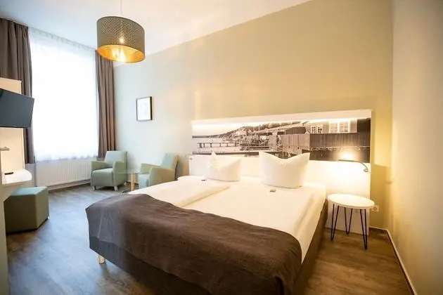 Comfort Tek Büyük Yataklı Oda