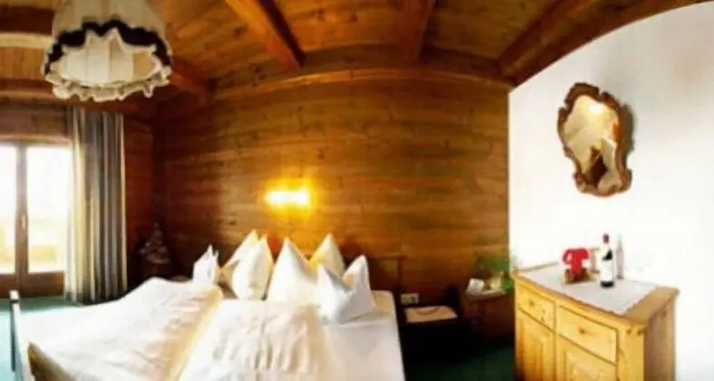 Premium Oda, 1 Çift Kişilik Yatak ve Çekyat, Balkon, Göl Manzaralı