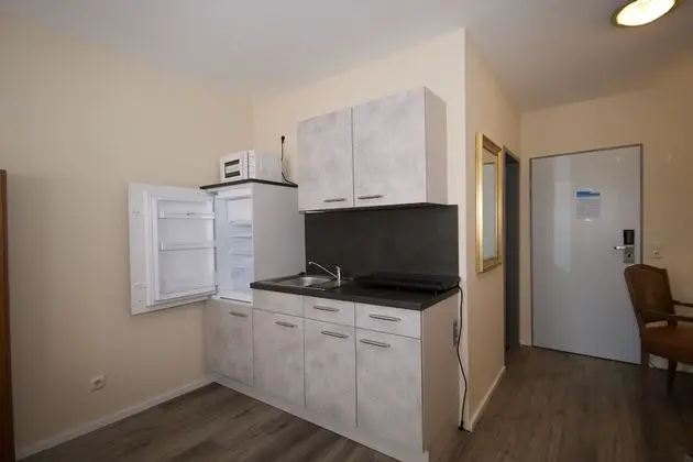 Basic Stüdyo, Küçük Mutfak